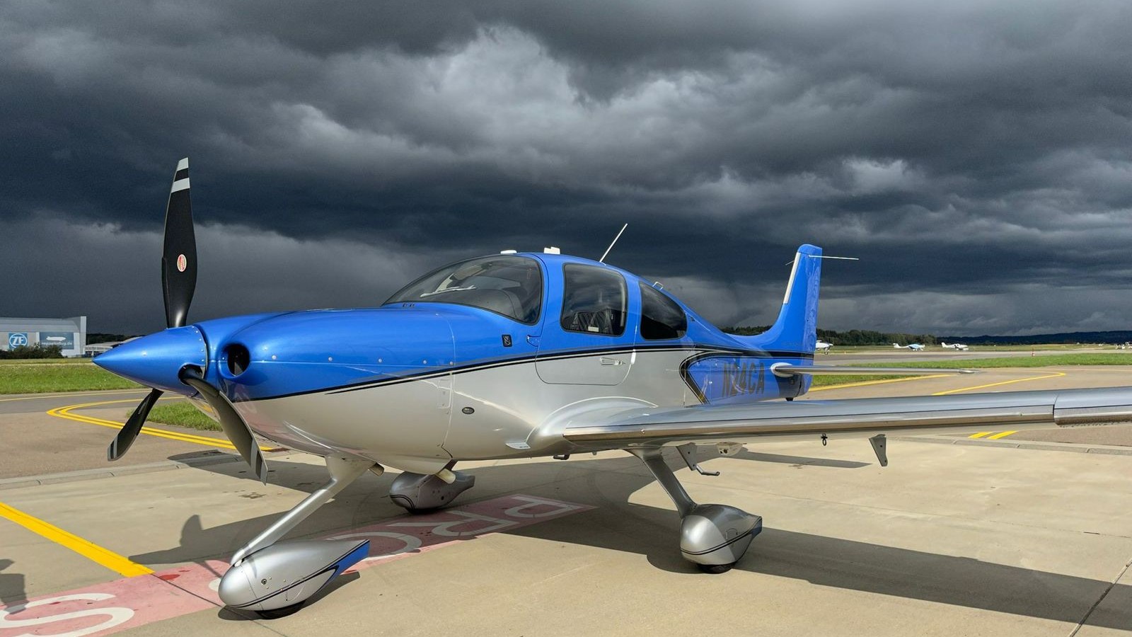 Cirrus SR22 aircraft available for hire at Woodford Air